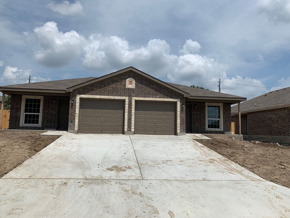 321 Olaf Dr in Temple, TX - Building Photo