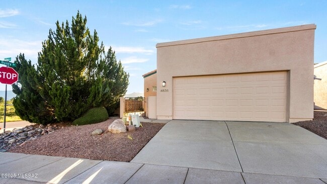 property at 574 Duchess Dr