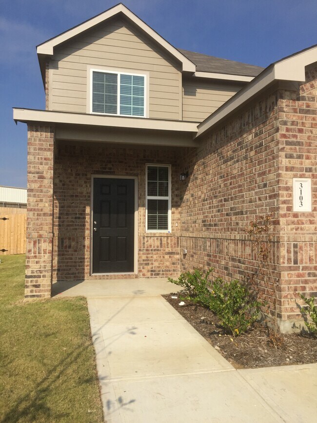 3103 Quail St, Unit 3103 in Ennis, TX - Building Photo - Building Photo