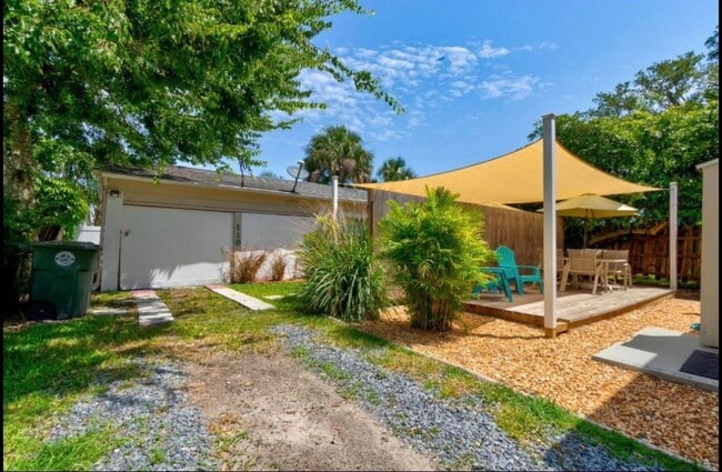 property at 118 Pierce Ave