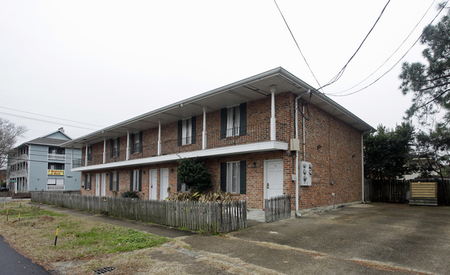 1358 Lake Ave in Metairie, LA - Building Photo - Building Photo