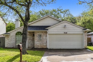 910 Blue Jay Dr in Mansfield, TX - Building Photo