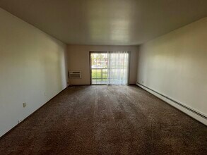 207 Williamsburg Dr in Thiensville, WI - Building Photo - Building Photo
