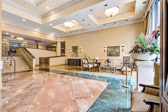 8395 SW 73rd Ave in Miami, FL - Building Photo - Building Photo