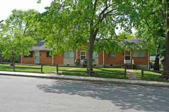 1301-1305 Wade Ave in Nashville, TN - Building Photo - Building Photo