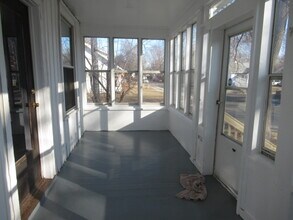 407 N Russell St in Champaign, IL - Building Photo - Building Photo