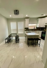7908 Virgil St in Houston, TX - Foto de edificio - Building Photo