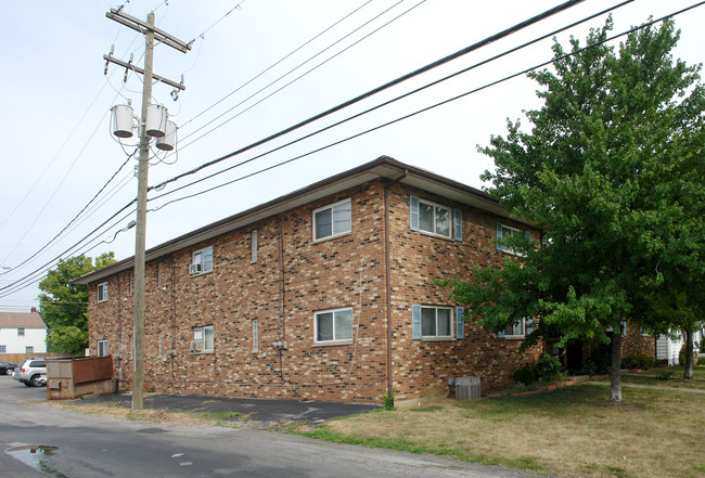 1471 Kenny Rd in Columbus, OH - Building Photo - Building Photo