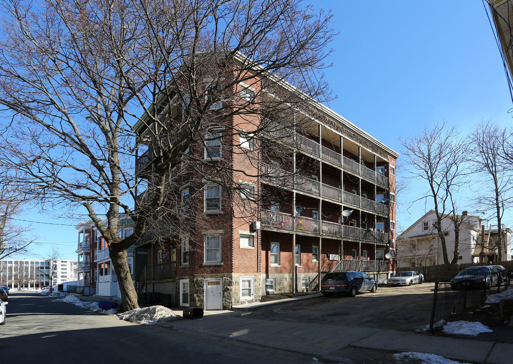 31 Perkins St in Salem, MA - Building Photo