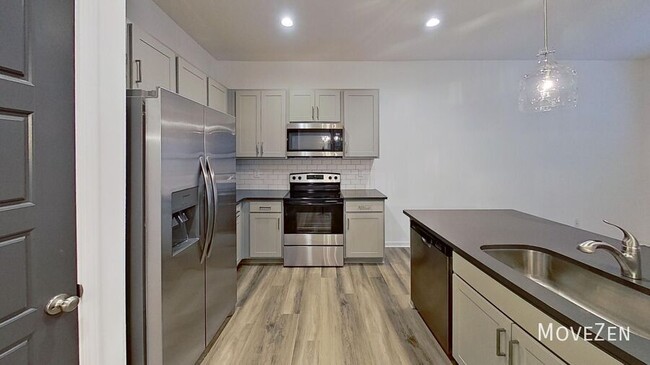 11 S Lenny Dr in Clayton, NC - Building Photo - Building Photo