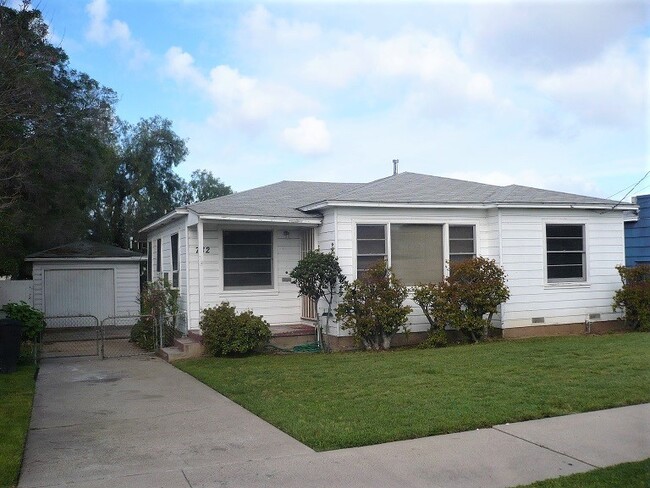 property at 782 Twin Oaks Ave