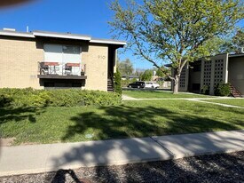 906 N Catherine St in Salt Lake City, UT - Building Photo