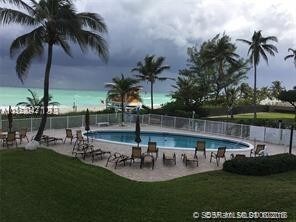 1936 S Ocean Dr-Unit -11D in Hallandale Beach, FL - Building Photo - Building Photo
