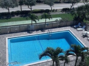 4105 Ocean Beach Blvd in Cocoa Beach, FL - Building Photo - Building Photo