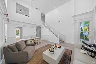 42 Waterbury Ln in Novato, CA - Building Photo - Building Photo