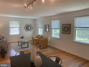 2248 Washington Ave in Silver Spring, MD - Building Photo - Building Photo