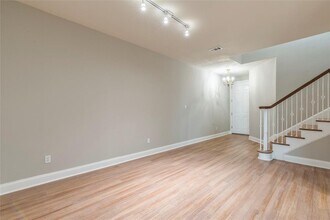107 Aria Rdg in Austin, TX - Building Photo - Building Photo