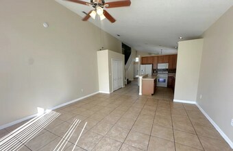 7709 Duckhorn Ct in Orlando, FL - Building Photo - Building Photo