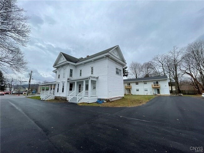 144 Clinton Ave in Cortland, NY - Building Photo - Building Photo