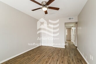 690 Loyola Dr in Florissant, MO - Building Photo - Building Photo