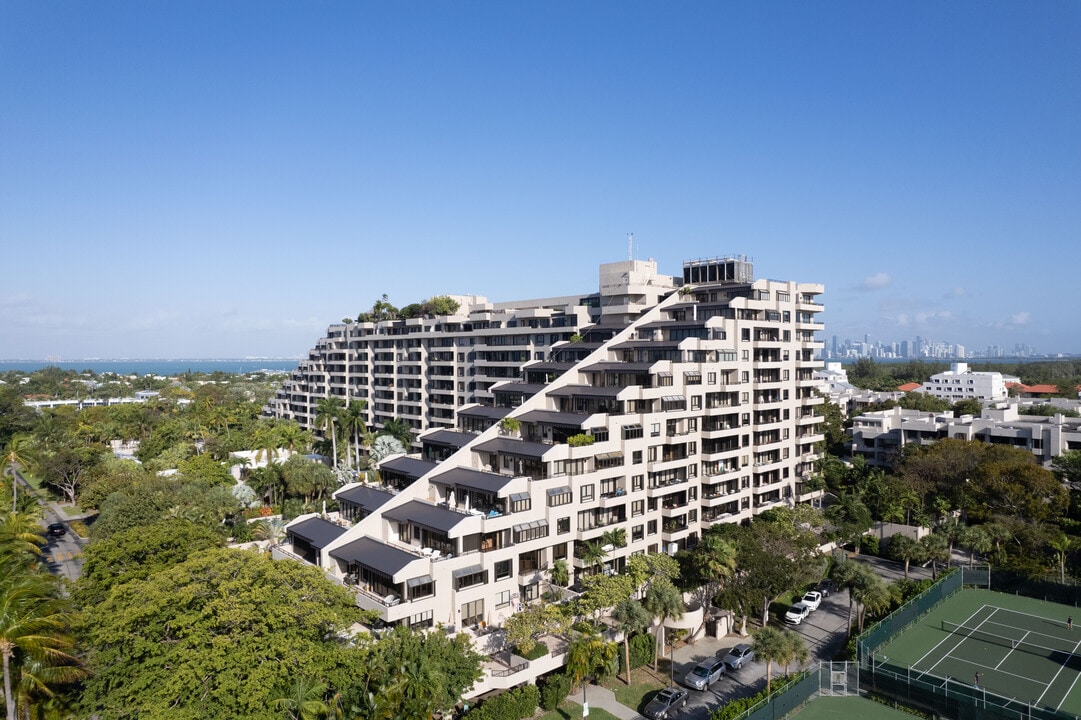 Tidemark in Key Biscayne, FL - Foto de edificio