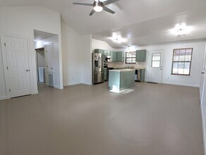198 Waikakaaua Dr in Bastrop, TX - Building Photo - Building Photo