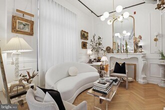 520 John Carlyle St in Alexandria, VA - Building Photo - Building Photo