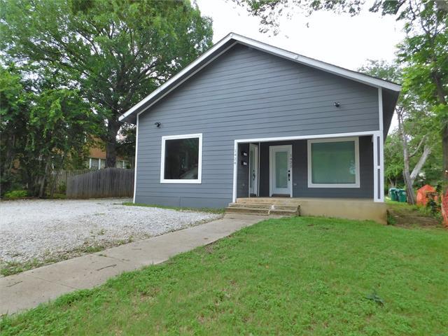 1422 N Locust St in Denton, TX - Building Photo - Building Photo