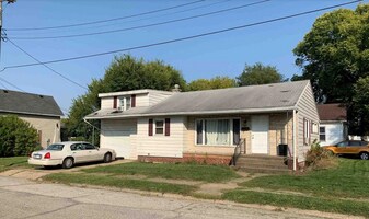 336 Smith St in Mishawaka, IN - Building Photo