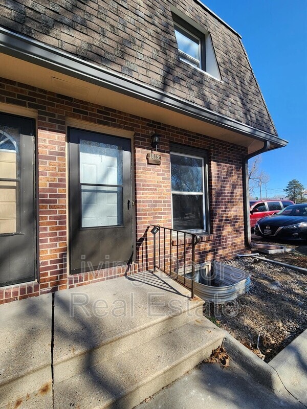 property at 1501 David Dr