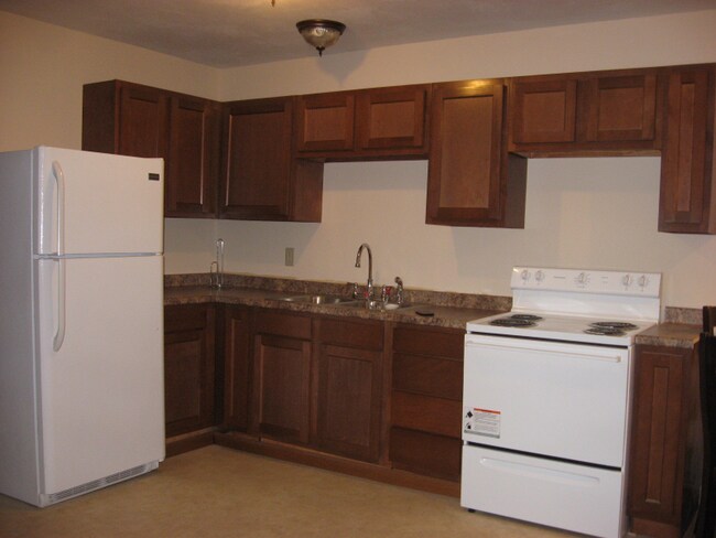 12 Park St in Cortland, NY - Building Photo - Building Photo