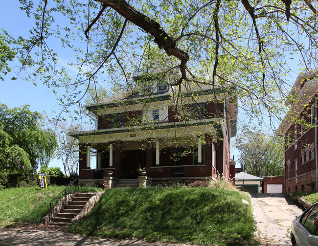 523 Gladstone Blvd in Kansas City, MO - Building Photo - Building Photo