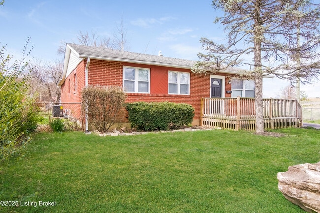 9412 Titan Dr in Louisville, KY - Building Photo - Building Photo