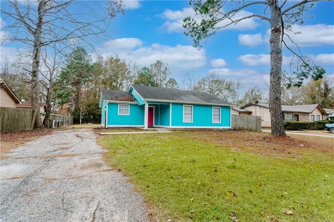 784 Trailwood Dr E in Mobile, AL - Building Photo - Building Photo