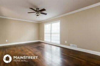 2134 Elinwood Dr in East Point, GA - Building Photo - Building Photo