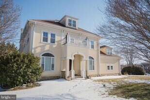 6902 Tower of London Dr in Fredericksburg, VA - Building Photo