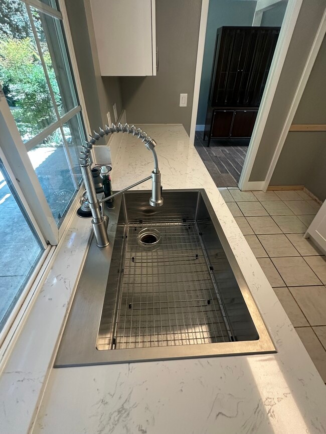1504 Westmoreland Dr in Montebello, CA - Building Photo - Building Photo