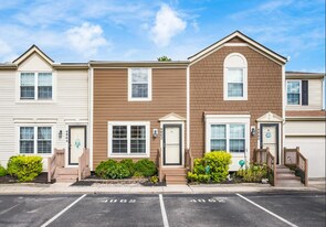 4862 Stoneybrook Blvd in Hilliard, OH - Building Photo