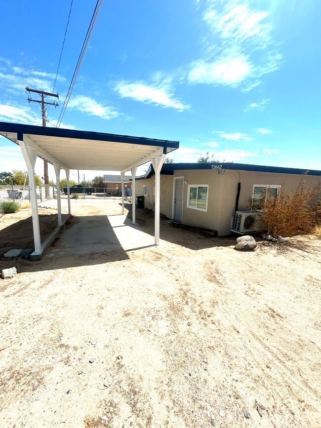 property at 72662 Sunnyslope Dr