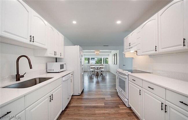 property at 1281 Diana Ave