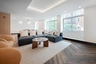 260 W 26th St in New York, NY - Building Photo - Building Photo