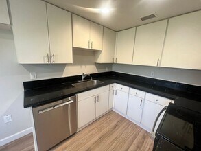 14371 Olde Hwy 80 in El Cajon, CA - Building Photo - Building Photo