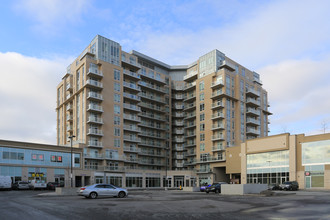 8323 Kennedy Rd in Markham, ON - Building Photo - Building Photo