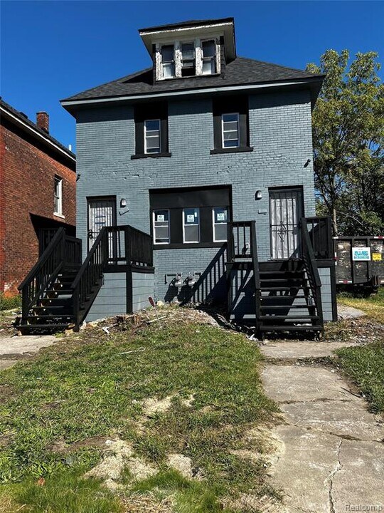 3524 Cadillac Blvd in Detroit, MI - Building Photo