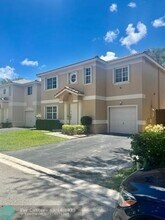 60 NW 110th Ave in Plantation, FL - Building Photo - Building Photo