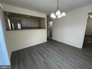 9639 Hagel Cir in Lorton, VA - Foto de edificio - Building Photo