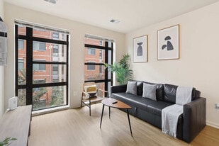 305 10th Street South in Arlington, VA - Building Photo