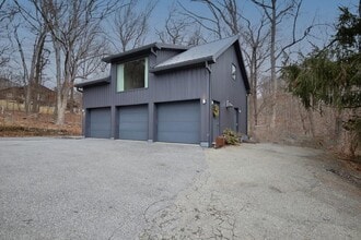 227 Canopus Hollow Rd in Putnam Valley, NY - Building Photo - Building Photo