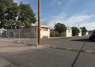 Esperanza Mobile Home Park in Tucson, AZ - Building Photo - Building Photo