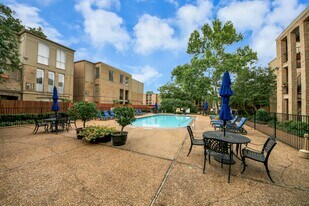 4641 Wild Indigo St in Houston, TX - Building Photo